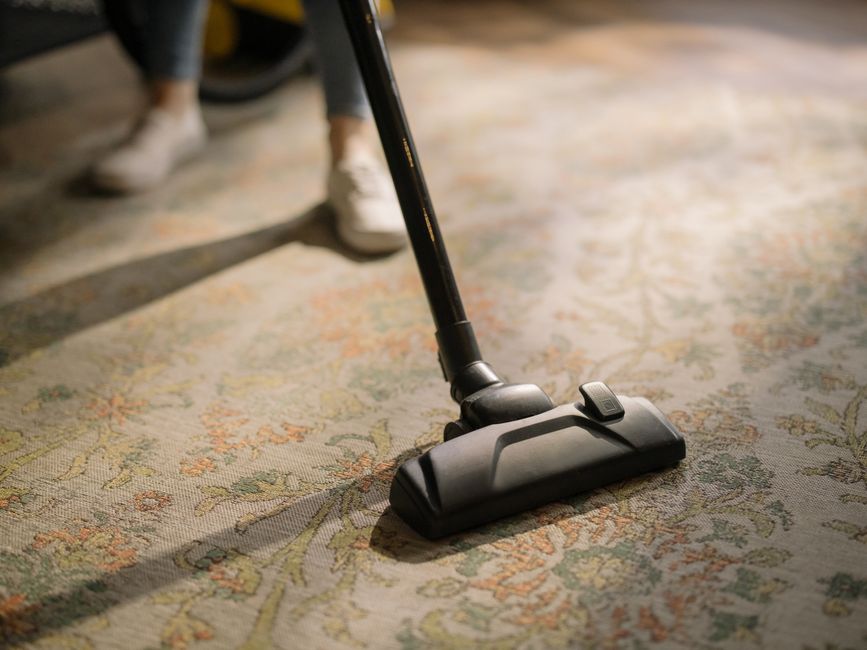 Professional carpet cleaning machine extracting dirt